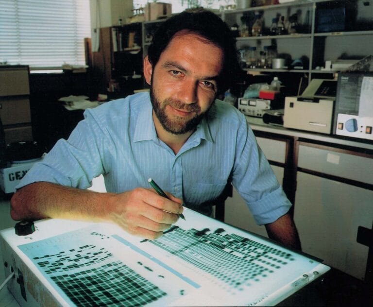Alec Jeffreys showing the technique of DNA fingerprinting